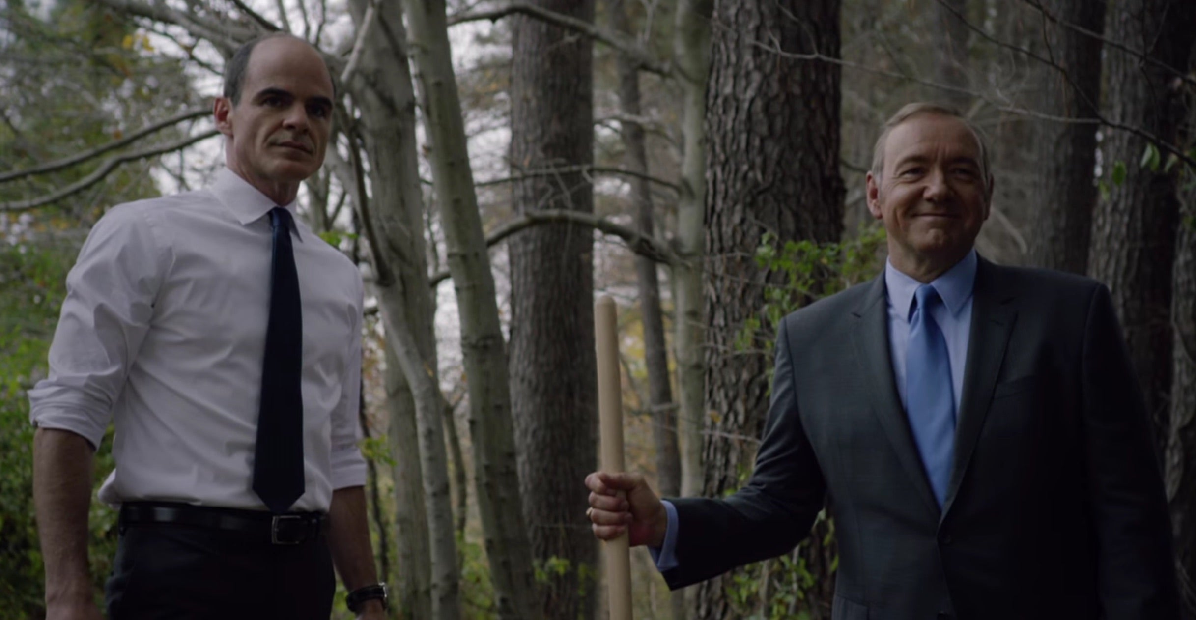 House Of Cards Season 4 Frank Underwoods Digging Graves In New Teaser The Independent 